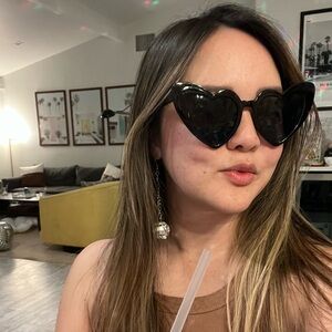 Meet your Posher, Annie